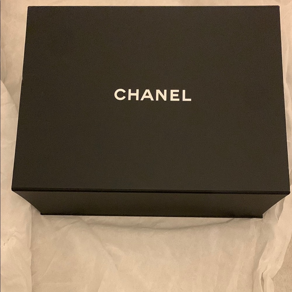 CHANEL magnetic flap Black Storage Box